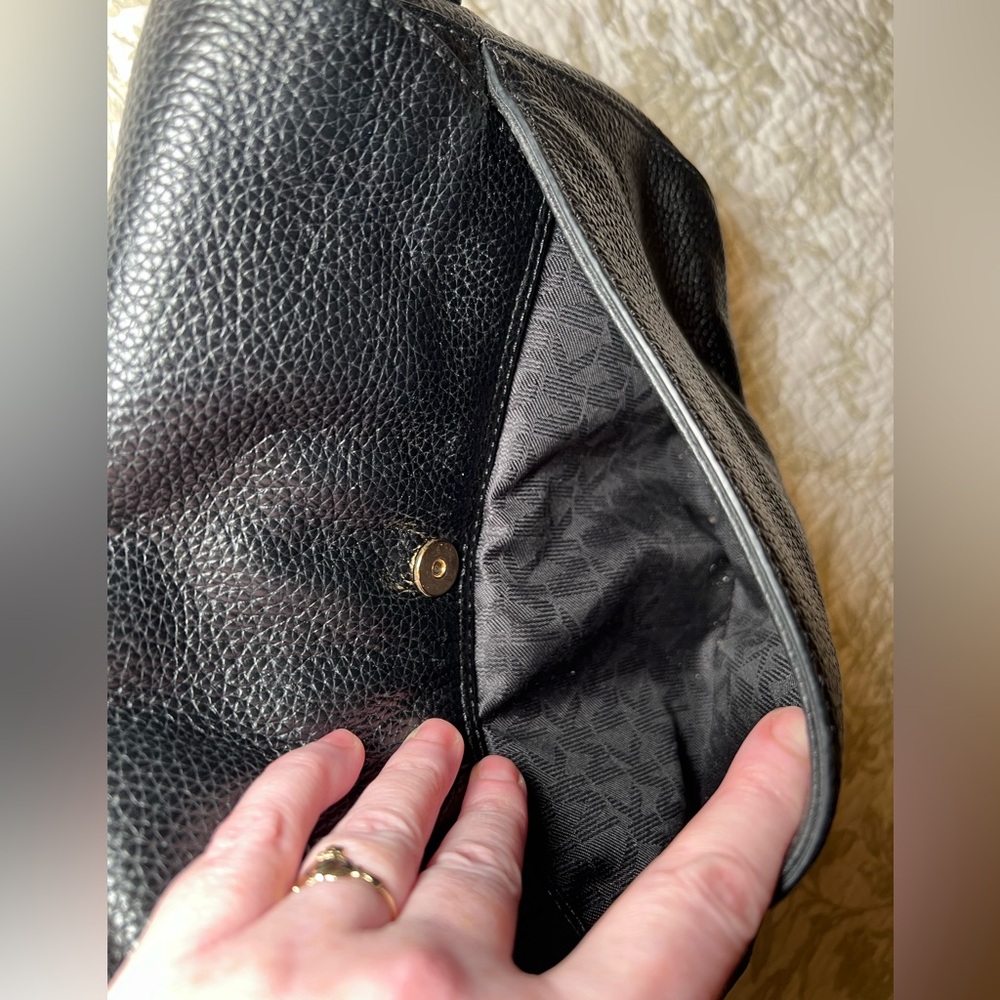 Michael Kors Leather Bedford Flap Crossbody Saddle Bag, Minimalist Quiet Luxury - Picture 14 of 15
